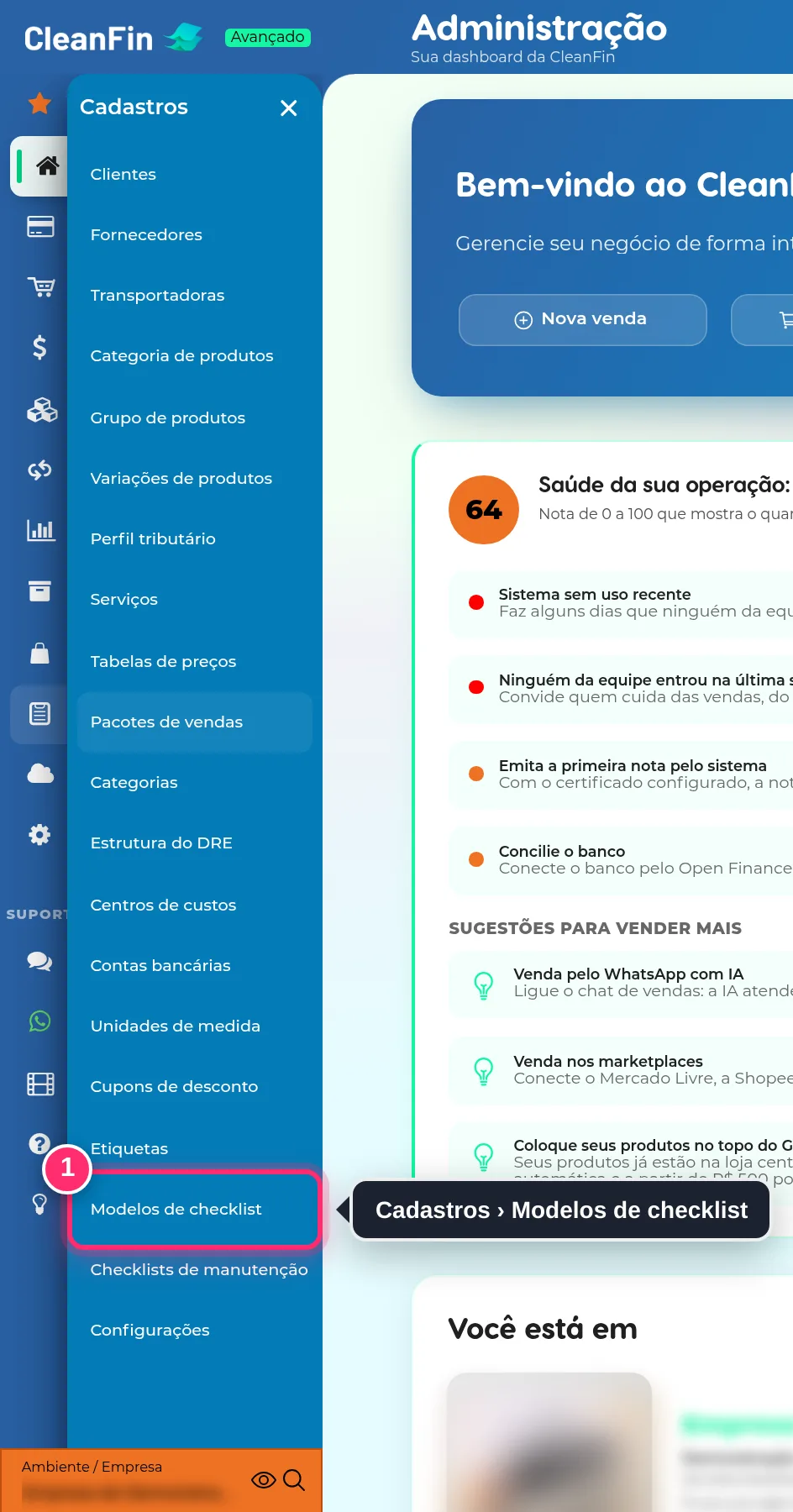 Menu Cadastros aberto, com a opção Modelos de checklist destacada